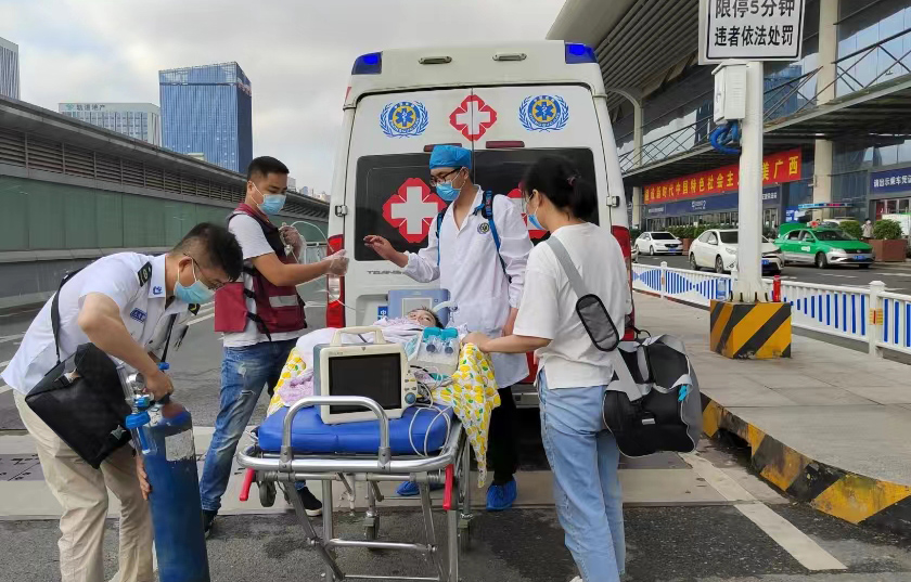 凌云县救护车出租公司